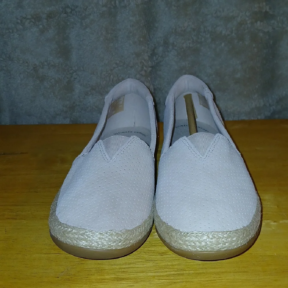 Clarks Cream Espadrilles Sleek Slip-On Shoes